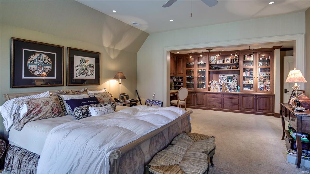 Von Schrader Estate - Residential