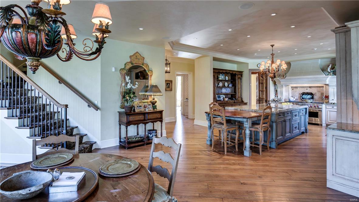 Von Schrader Estate - Residential