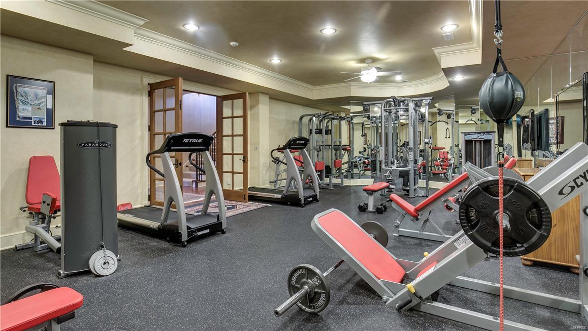 Von Schrader Estate - Residential