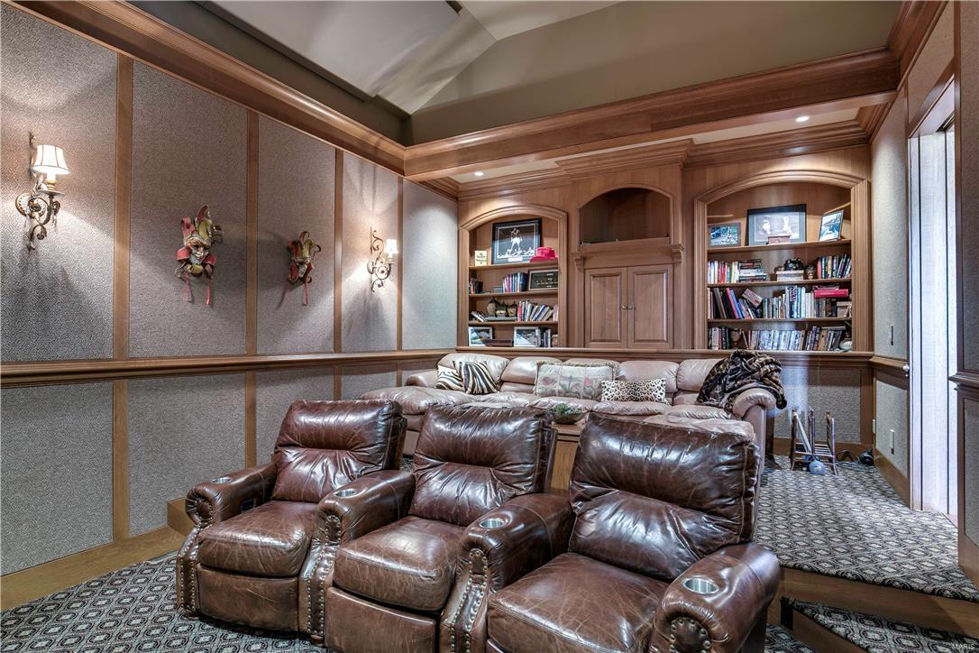 Von Schrader Estate - Residential