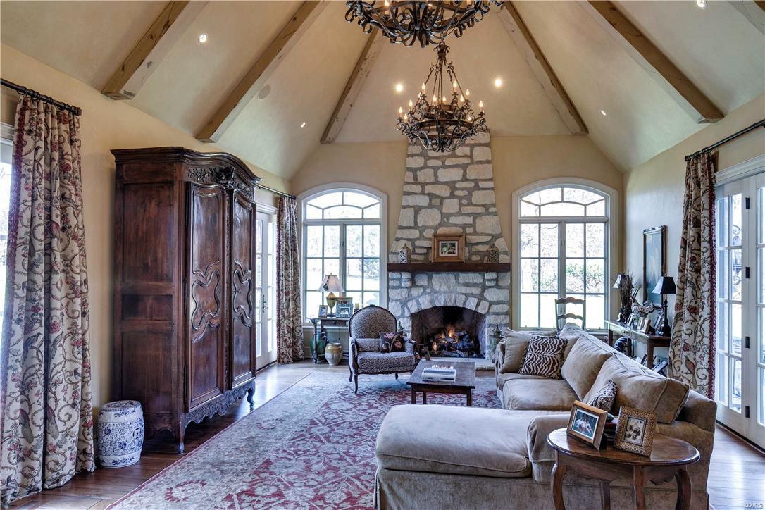 Von Schrader Estate - Residential