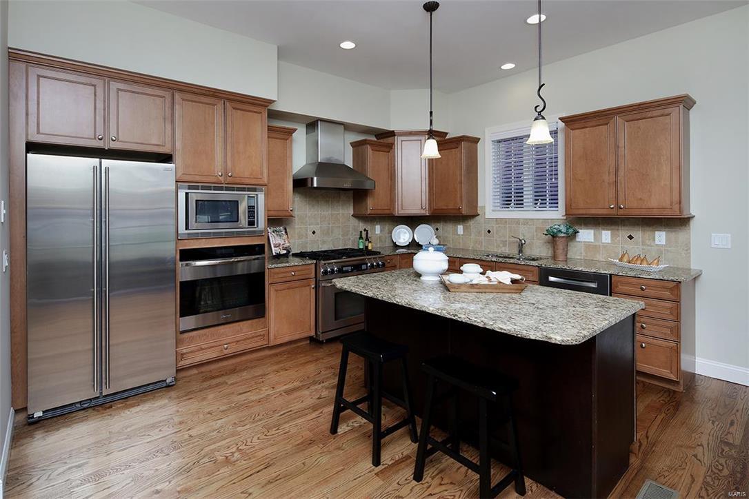 N Bemiston - Residential