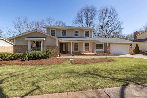 1932 Dovershire Court Chesterfield MO 63017