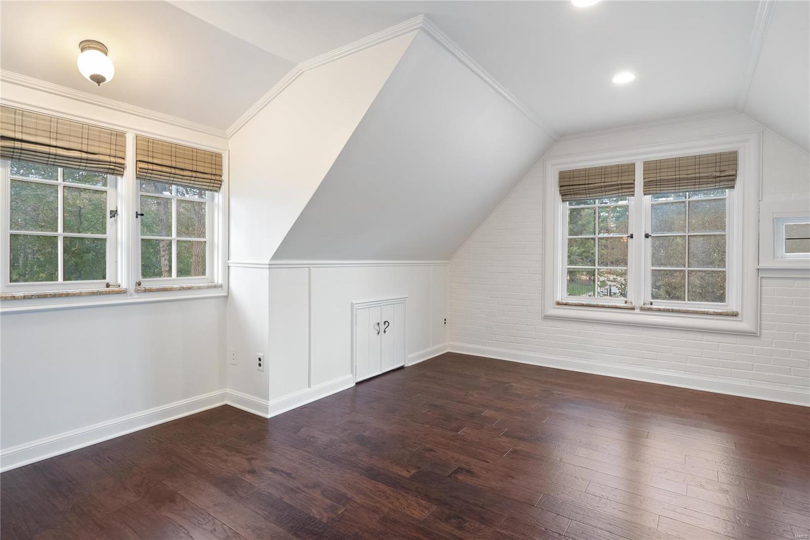 La Hacienda - Residential