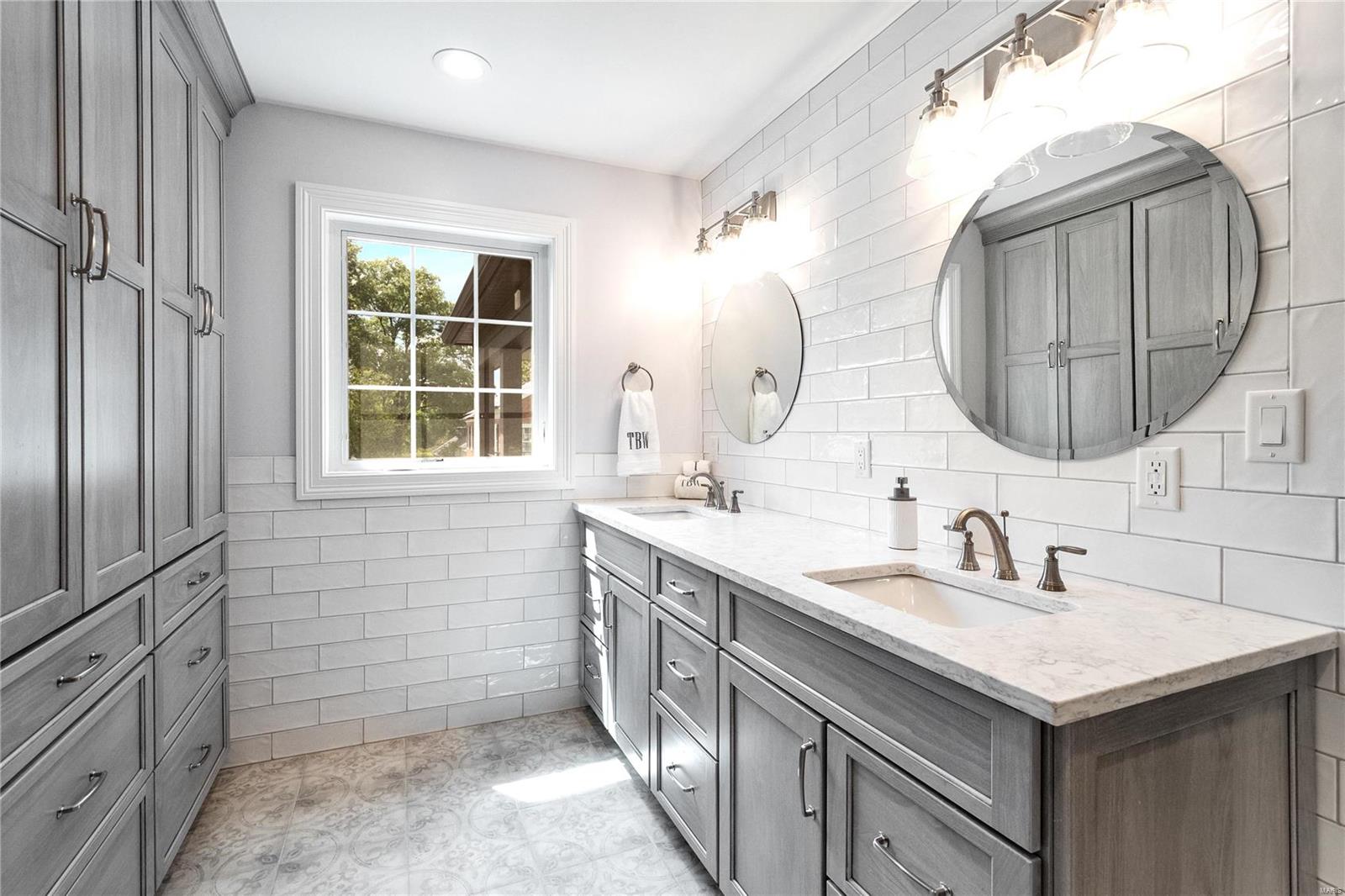 McDonald Tr - Residential