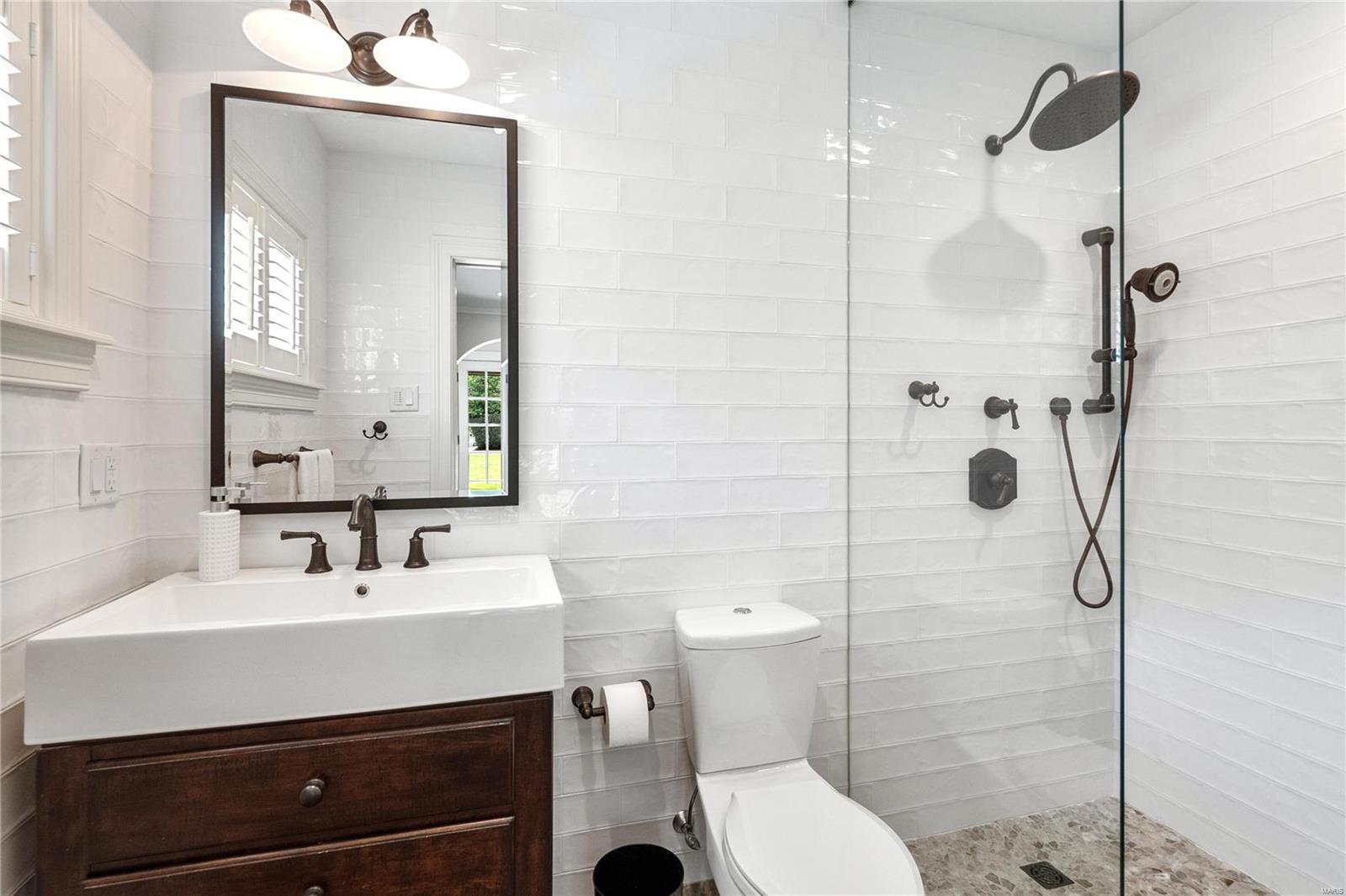 McDonald Tr - Residential