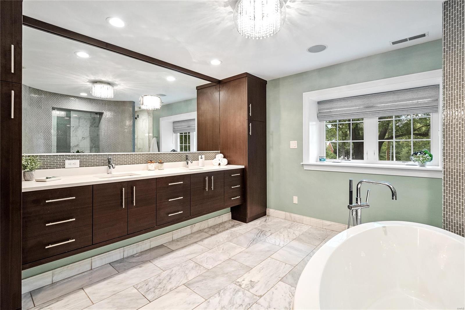 McDonald Tr - Residential