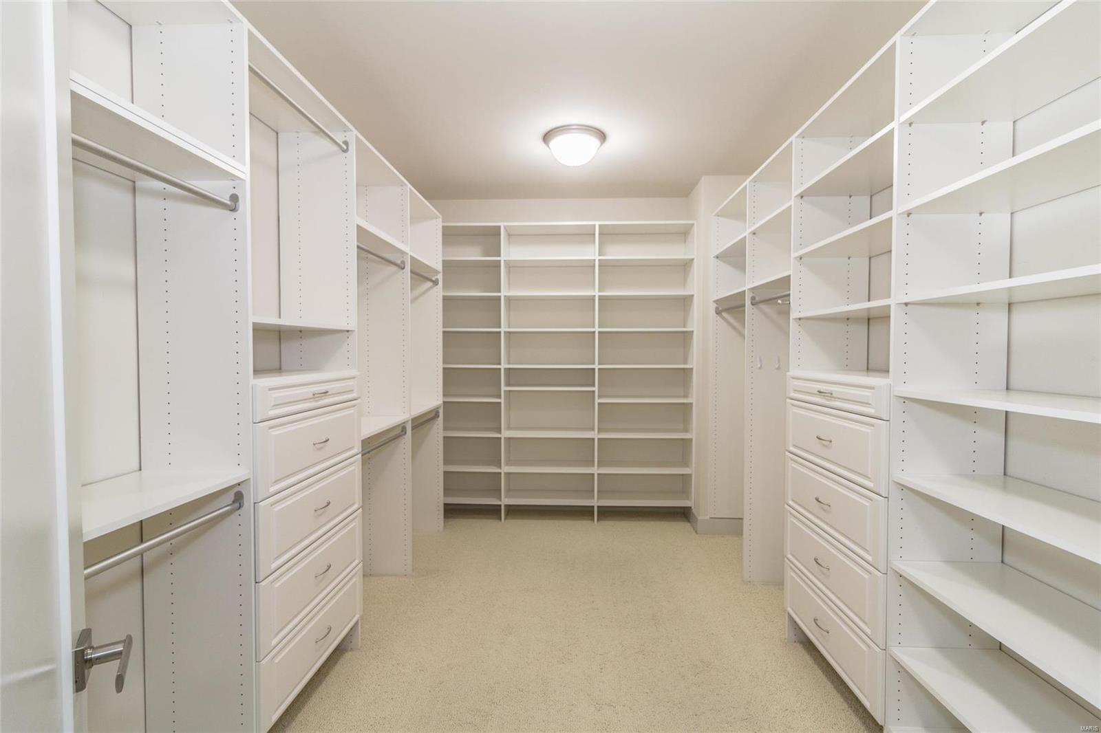 Belle Maison - Residential