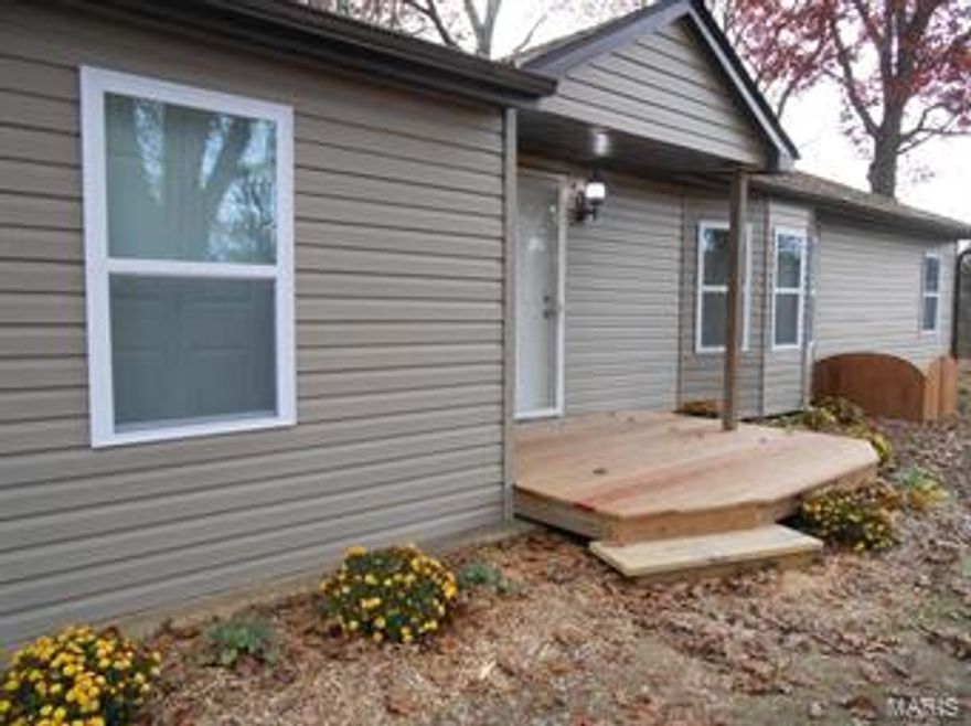 Don't rent when this home can be yours! Adorable 3 bedroom 1 bath ranch on private property in sought after Hillsboro R-3 School District! Close to town for shopping and restaurants and school events-- close to New 21 and A Highway
Walk in to a nice sized Living Room that is open to the well appointed kitchen/dining combo. The kitchen is so cute- has good amount of cabinetry, counter space and beautiful backsplash too! Look up! Gorgeous ceiling detail with built in lighting- double doors to a nice sized deck, back yard and a large utility shed that stays! The full bathroom has tub/shower combo with beautiful tile work! Bedroom 2 and 3 are great size rooms and ready for your family. The Master bedroom is BIG and check out the ceiling detail! This is a great starter home, perfect for a small family or downsizing too! Make your appointment today!