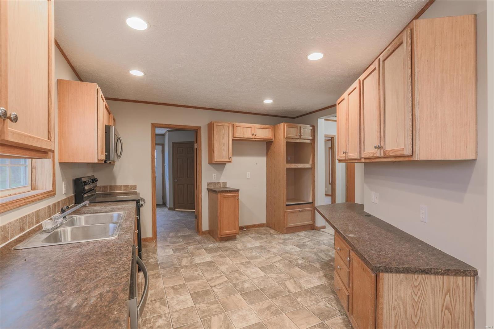 Closed Alley Way Add - Residential