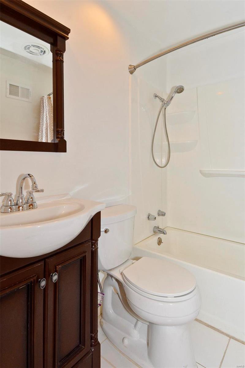 Saxon Manor 1 - Residential