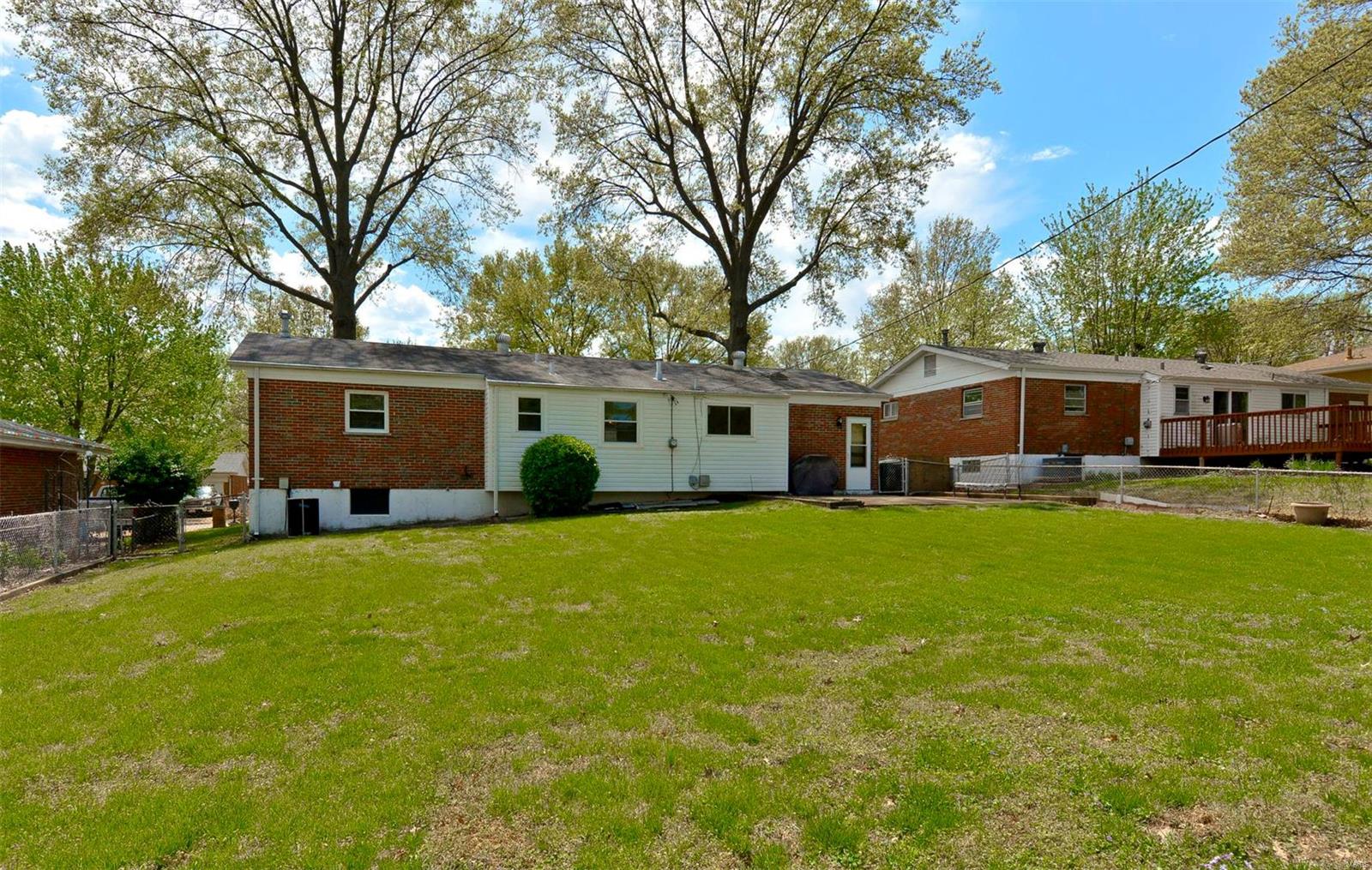 Saxon Manor 1 - Residential