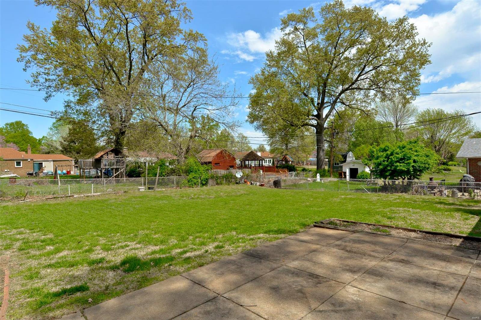 Saxon Manor 1 - Residential