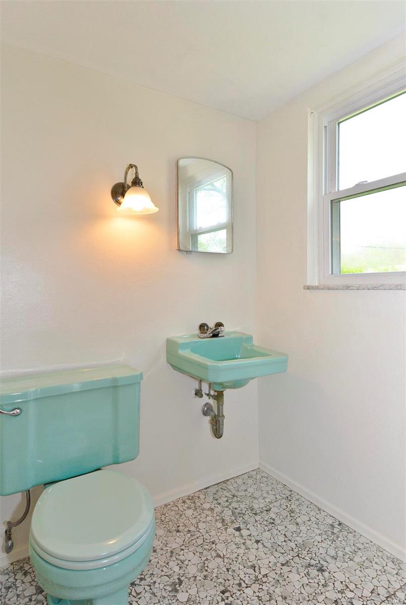 Saxon Manor 1 - Residential