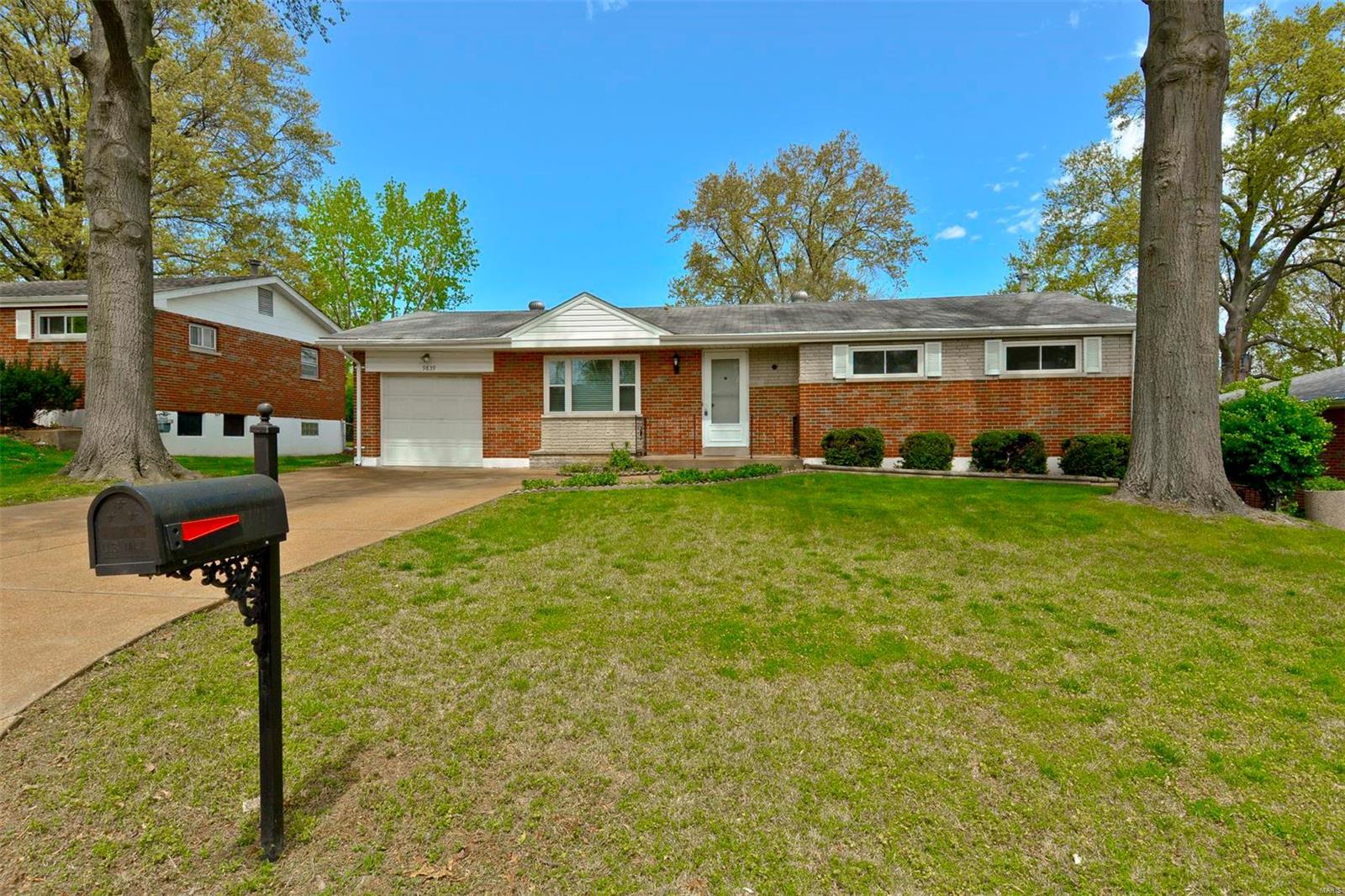 Saxon Manor 1 - Residential