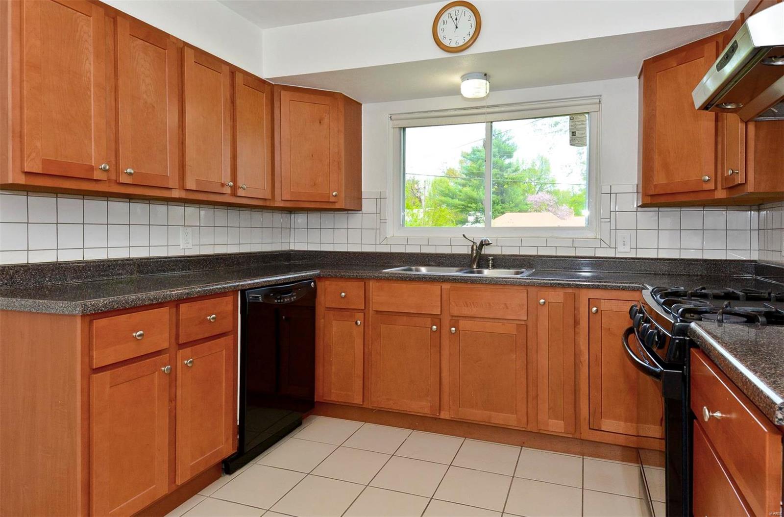 Saxon Manor 1 - Residential