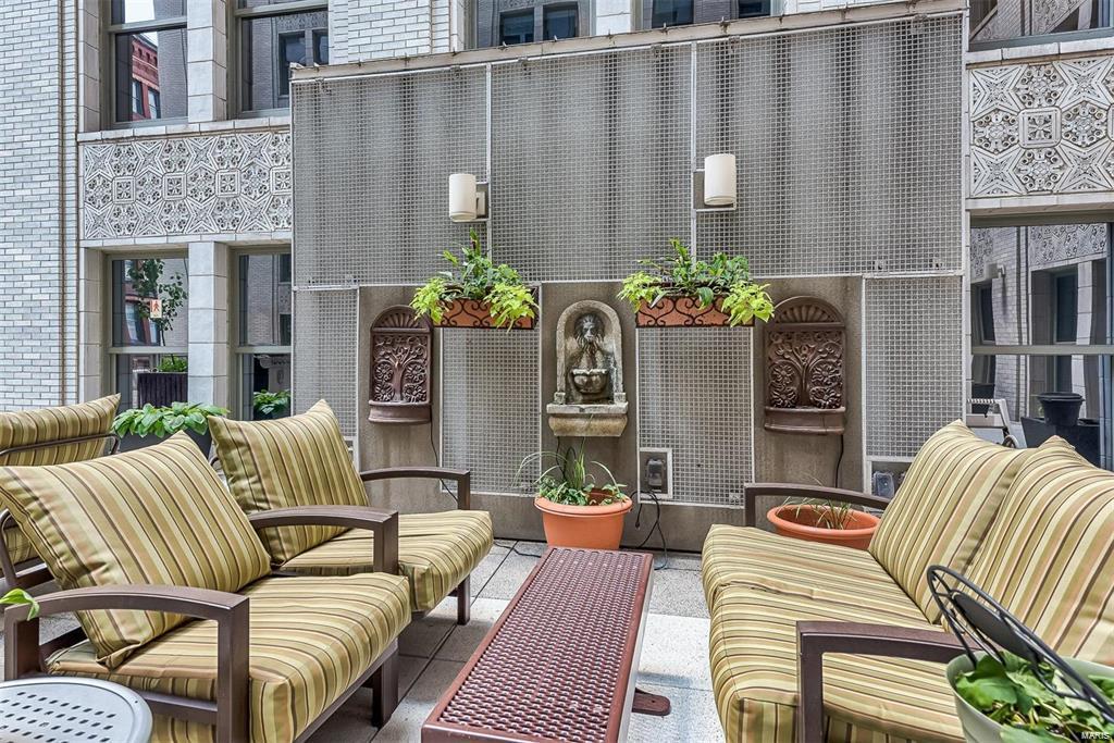 Marquette Bldg Upr Residental - Residential Lease