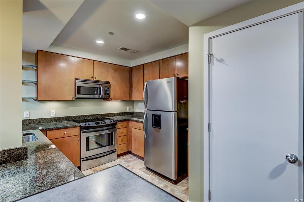 Marquette Bldg Upr Residental - Residential Lease