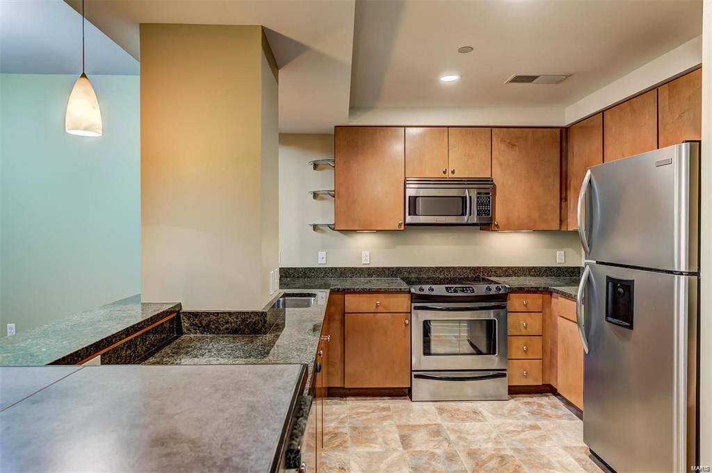 Marquette Bldg Upr Residental - Residential Lease