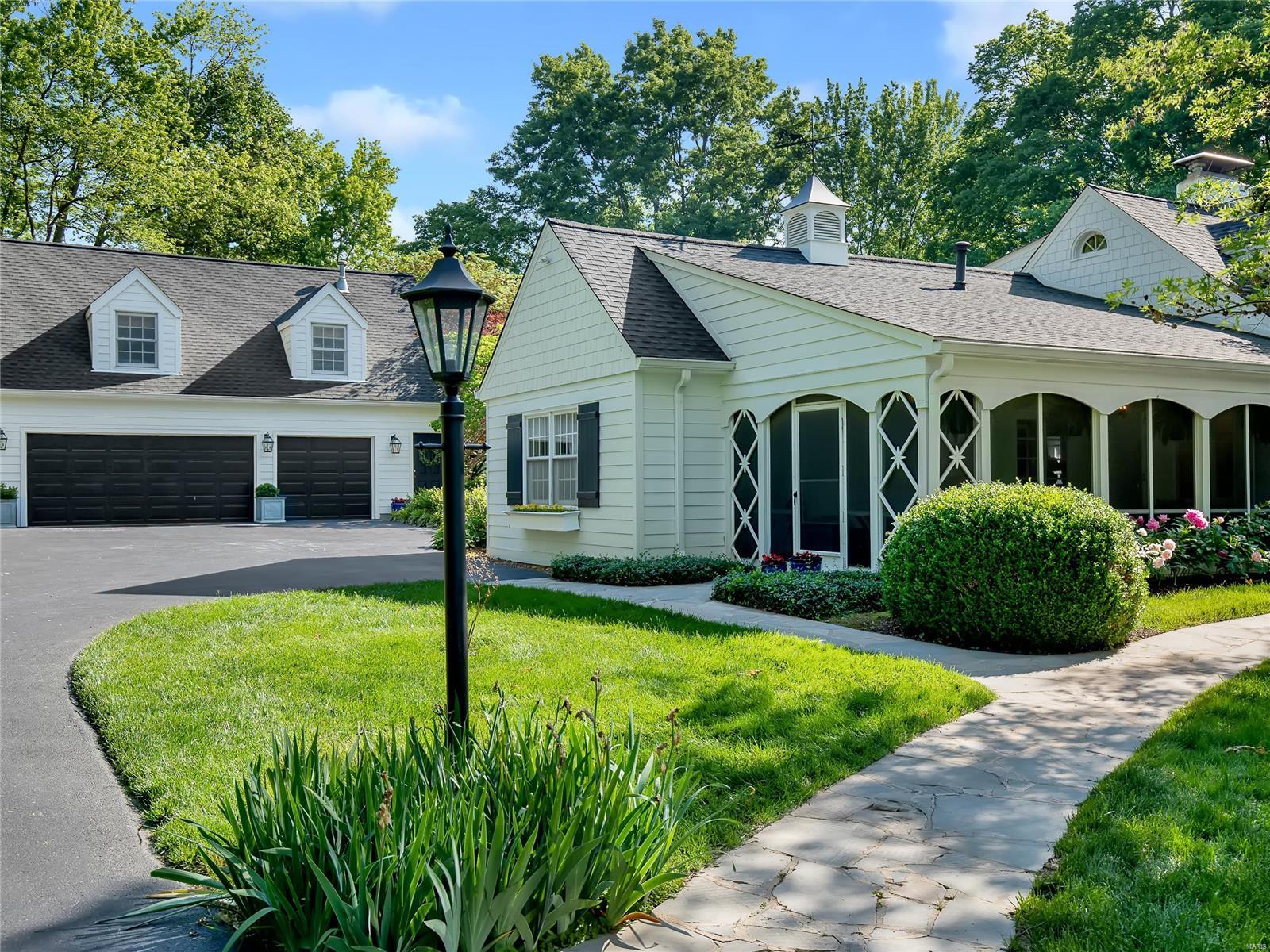 Georgian Acres - Residential