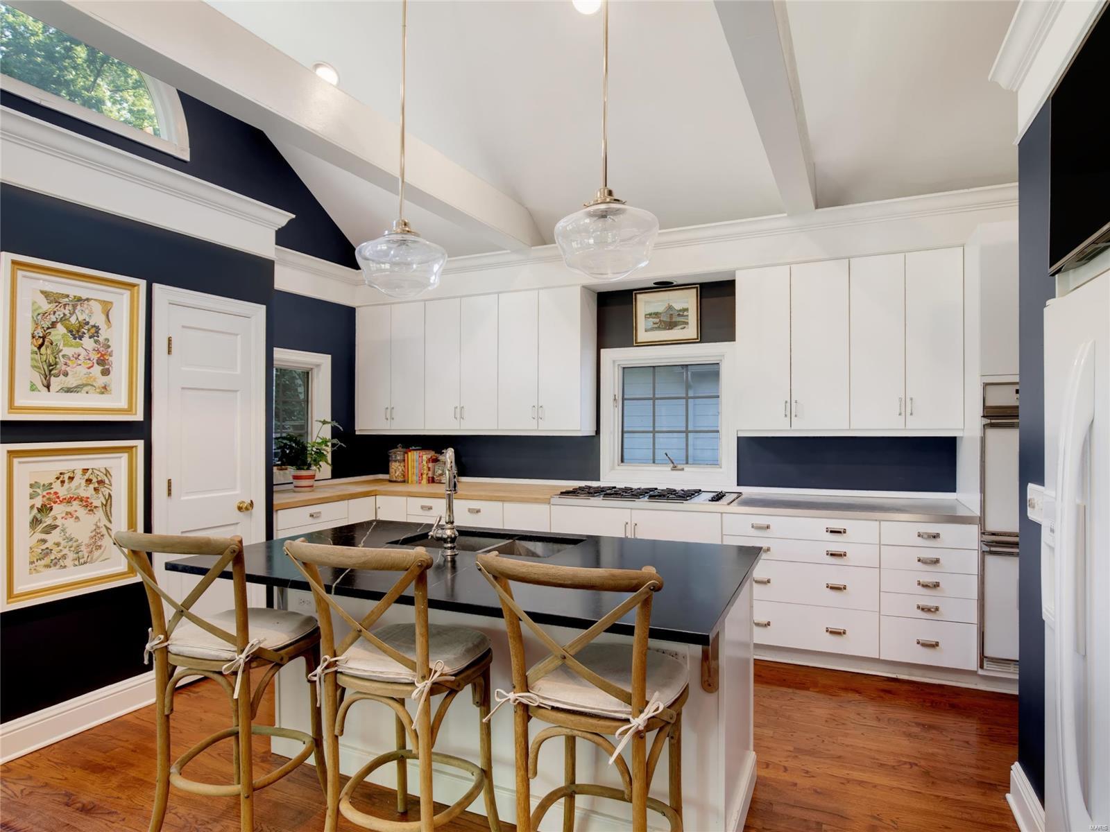 Georgian Acres - Residential