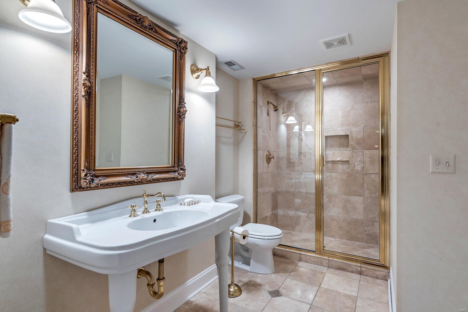 Tapawingo Place - Residential