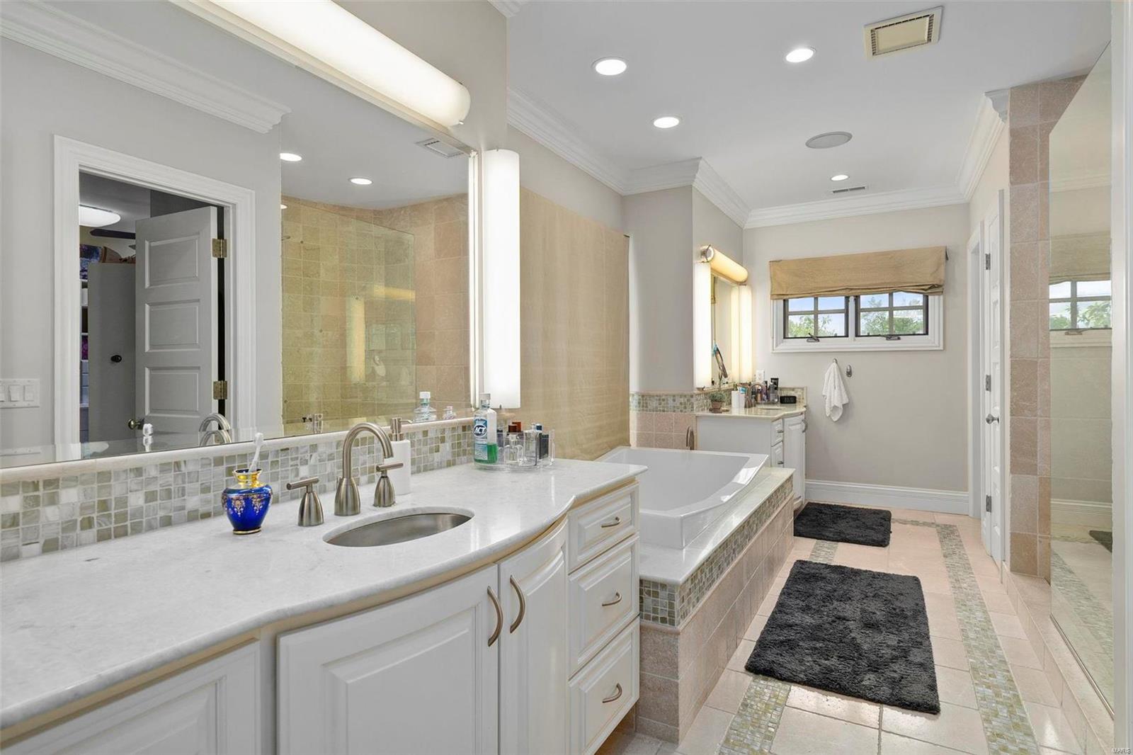 Clayton Gardens - Residential