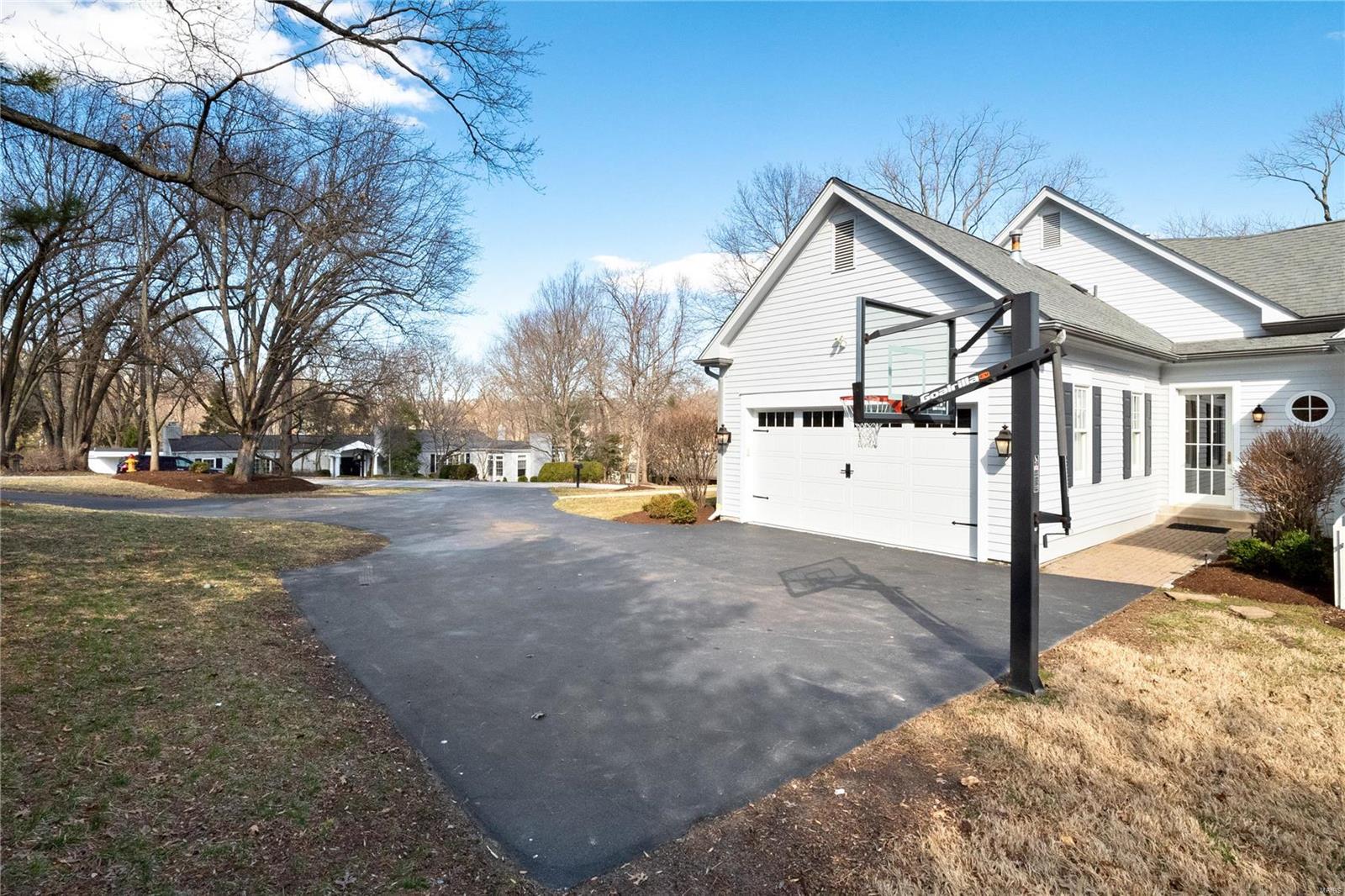 J Frintz Estate - Residential