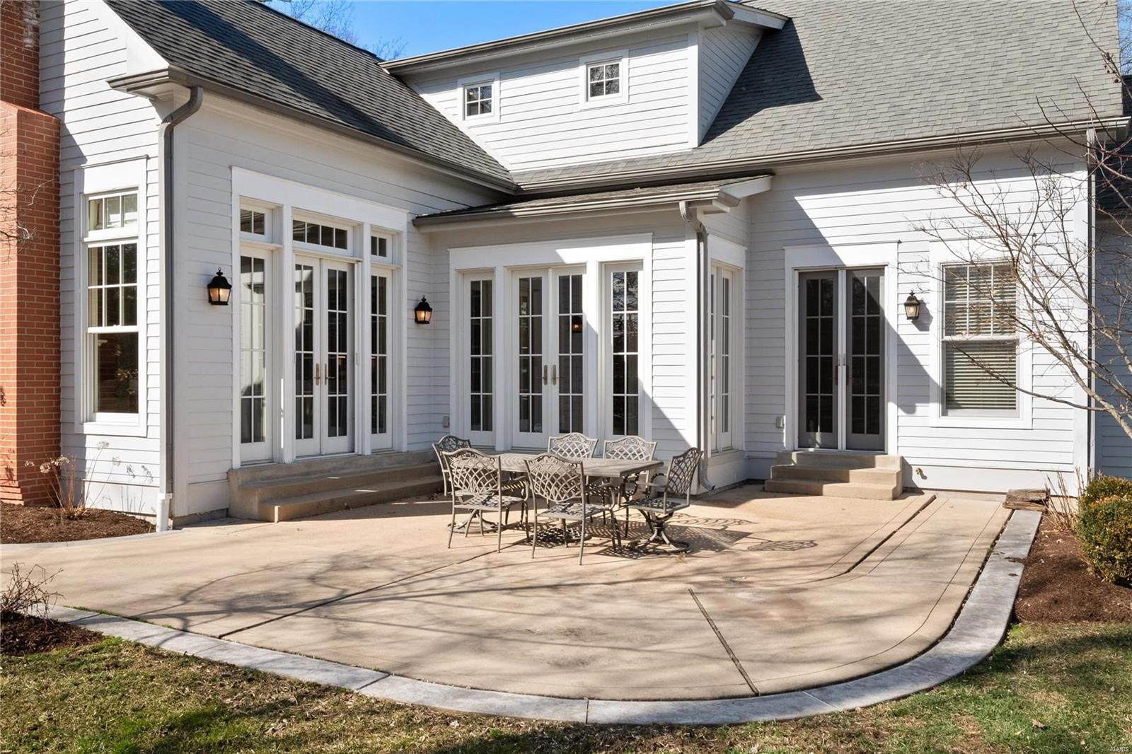 J Frintz Estate - Residential