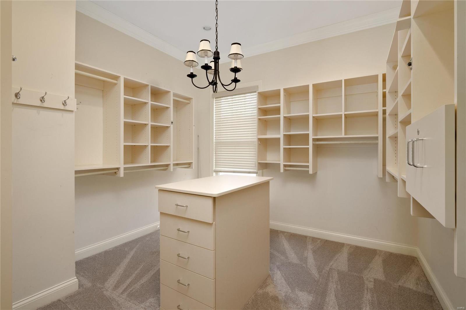 J Frintz Estate - Residential