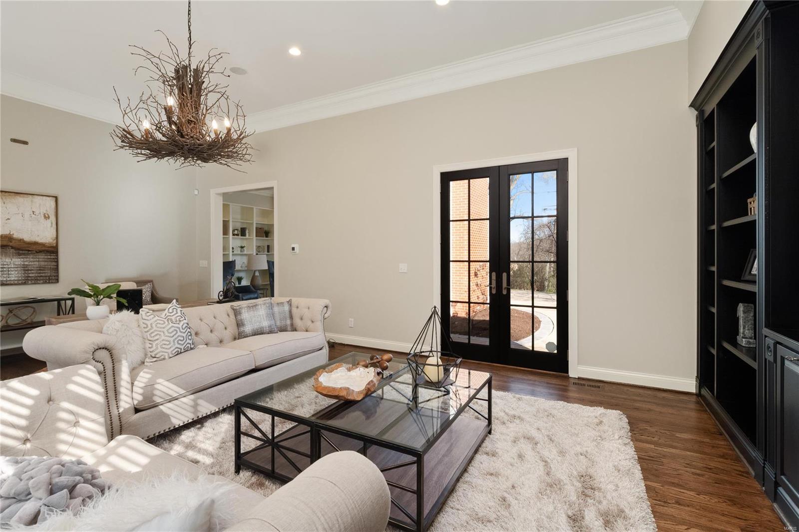 J Frintz Estate - Residential