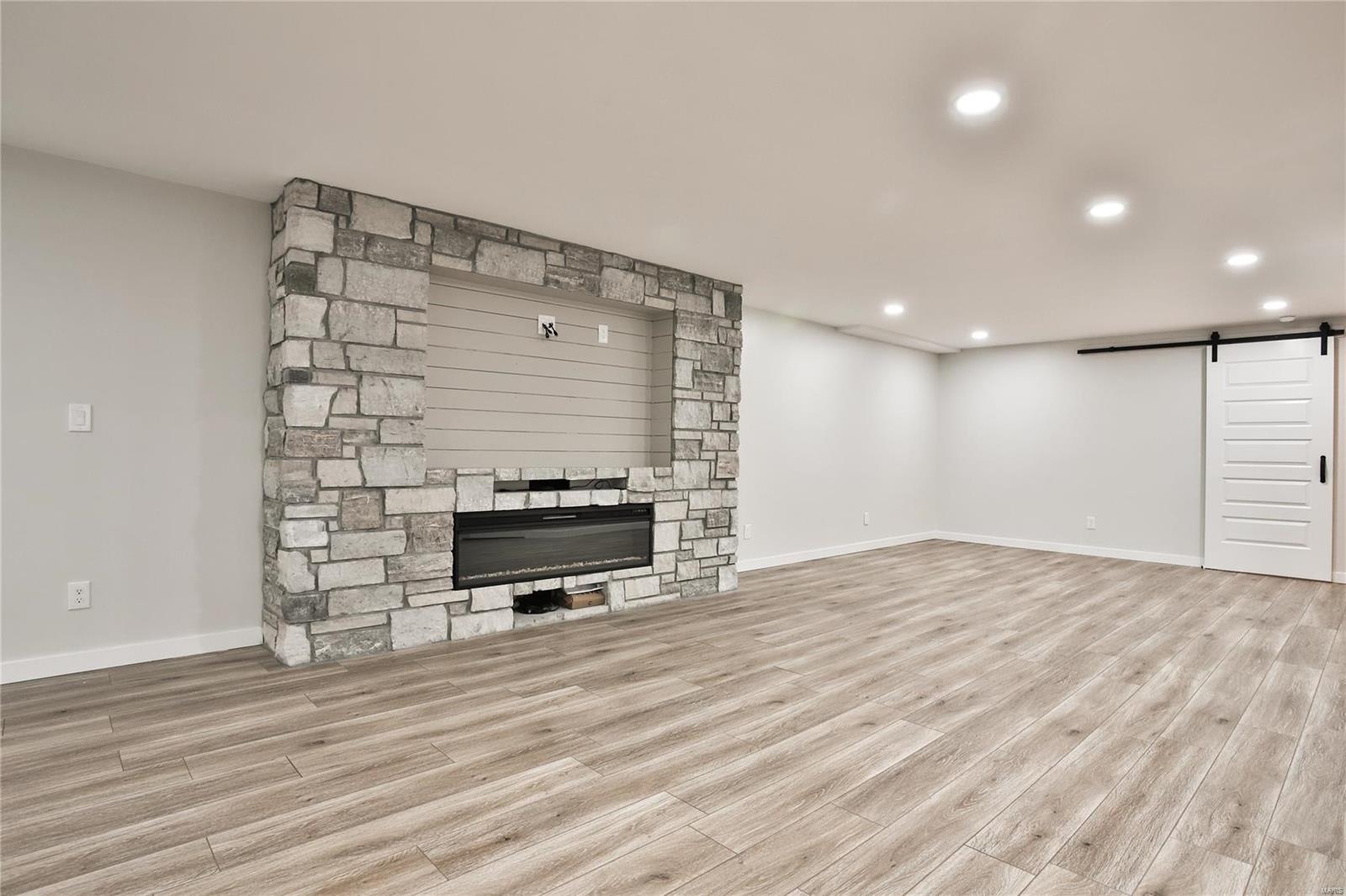 Old Woods Mill Manor 3 - Residential