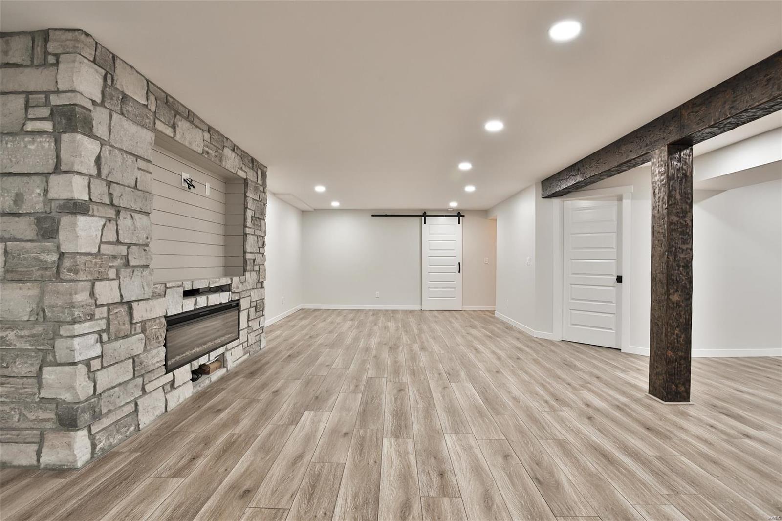 Old Woods Mill Manor 3 - Residential