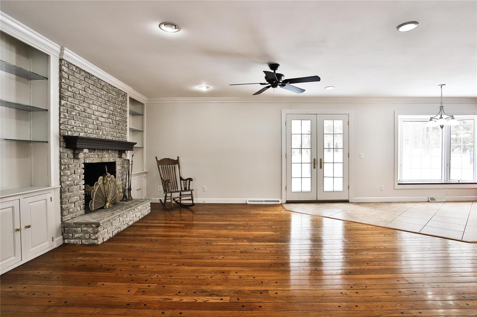 Old Woods Mill Manor 3 - Residential