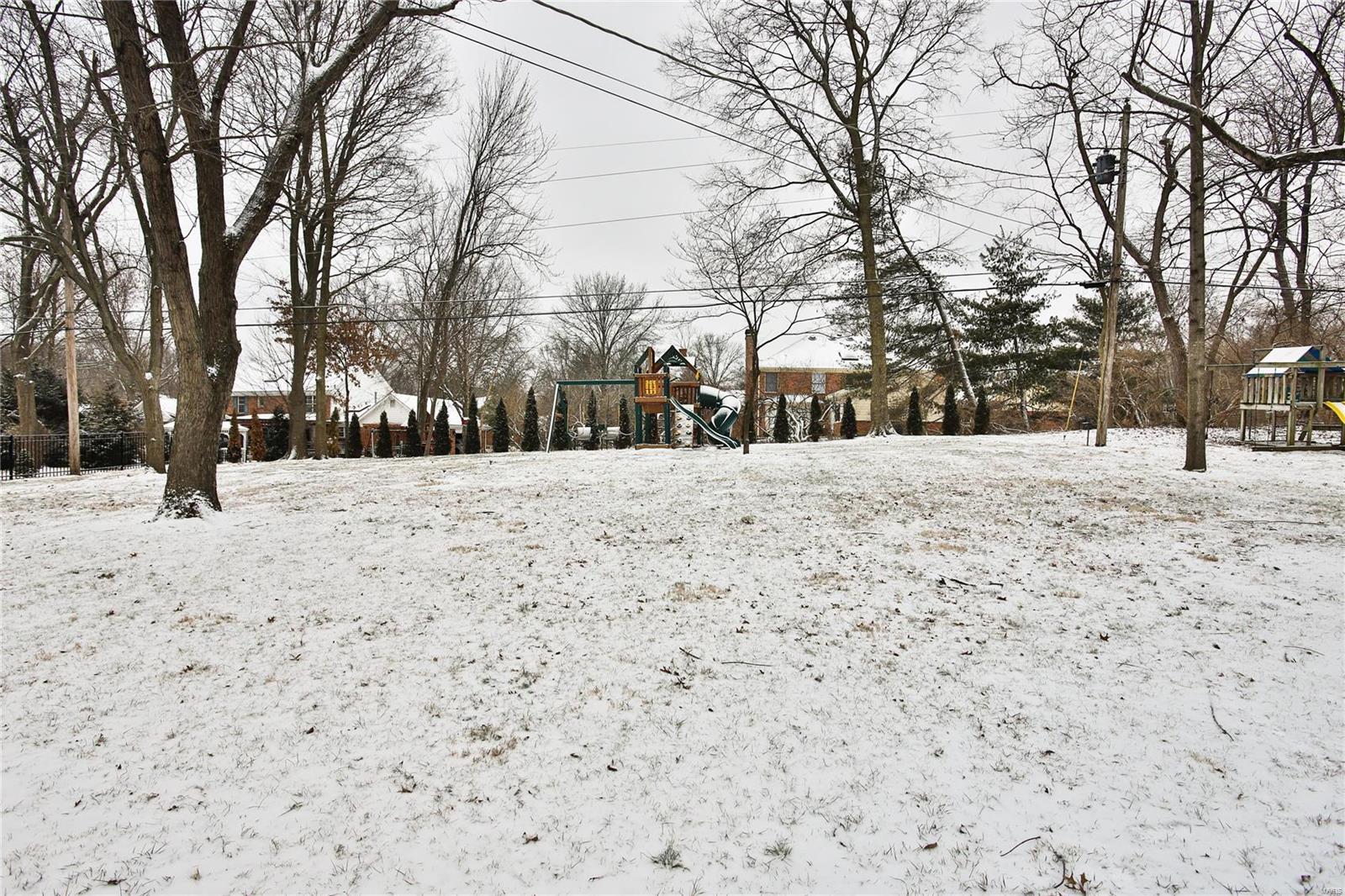 Old Woods Mill Manor 3 - Residential