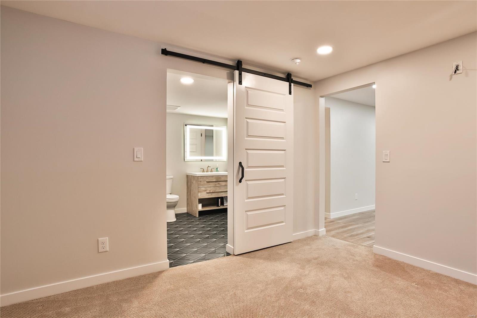 Old Woods Mill Manor 3 - Residential