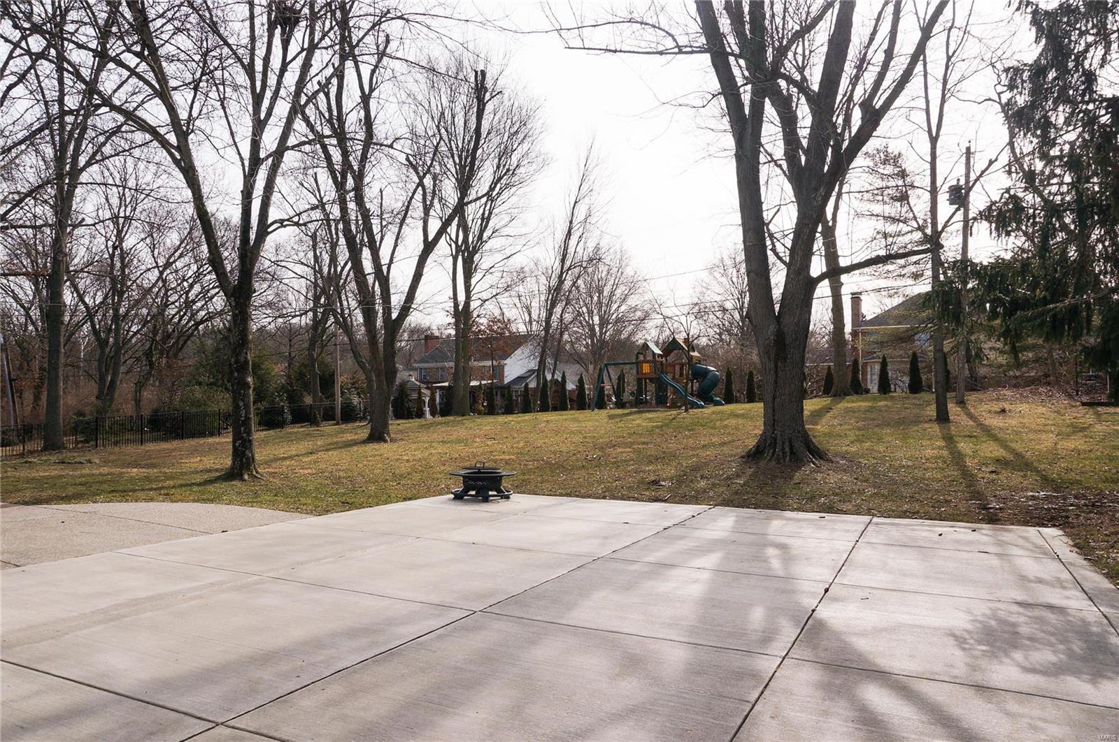 Old Woods Mill Manor 3 - Residential