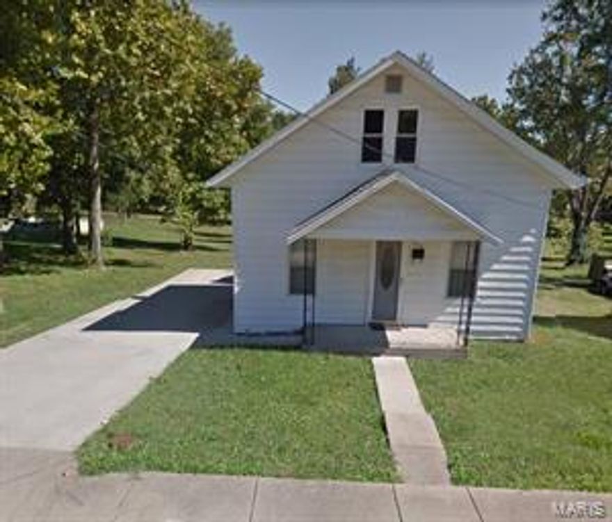 This is a very clean solid starter home or great if your'e downsizing. Both bathrooms have been updated. Newer carpeting. New windows installed recently.  The kitchen has an adorable built in china cabinet with glass front doors. Additional Rooms: Sun Room