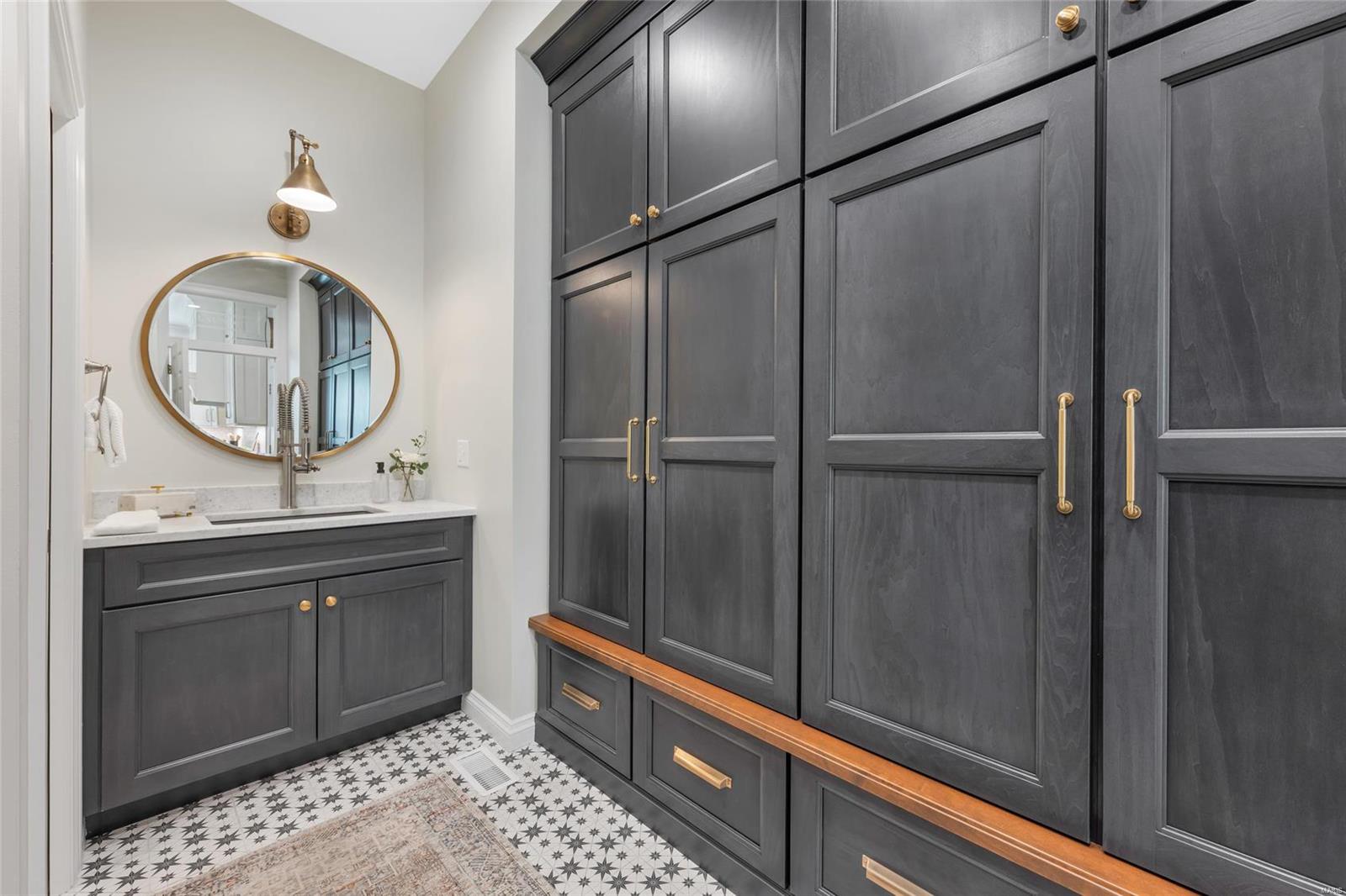 Three Sisters Farm 1 - Residential