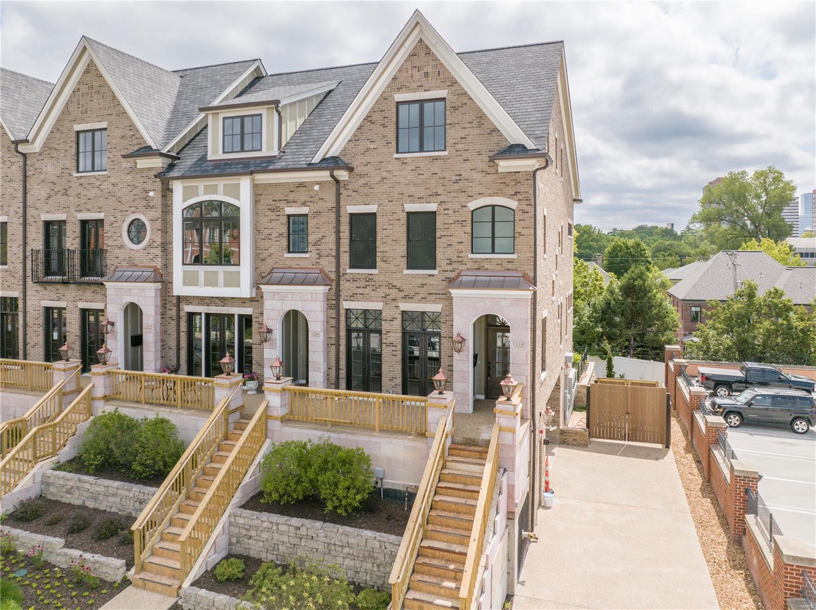 Townhomes of Clayton - Residential