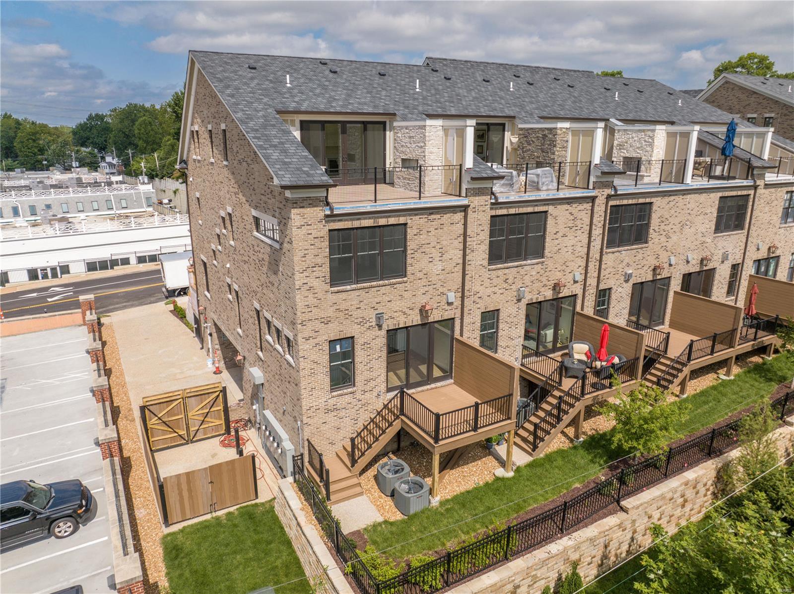 Townhomes of Clayton - Residential