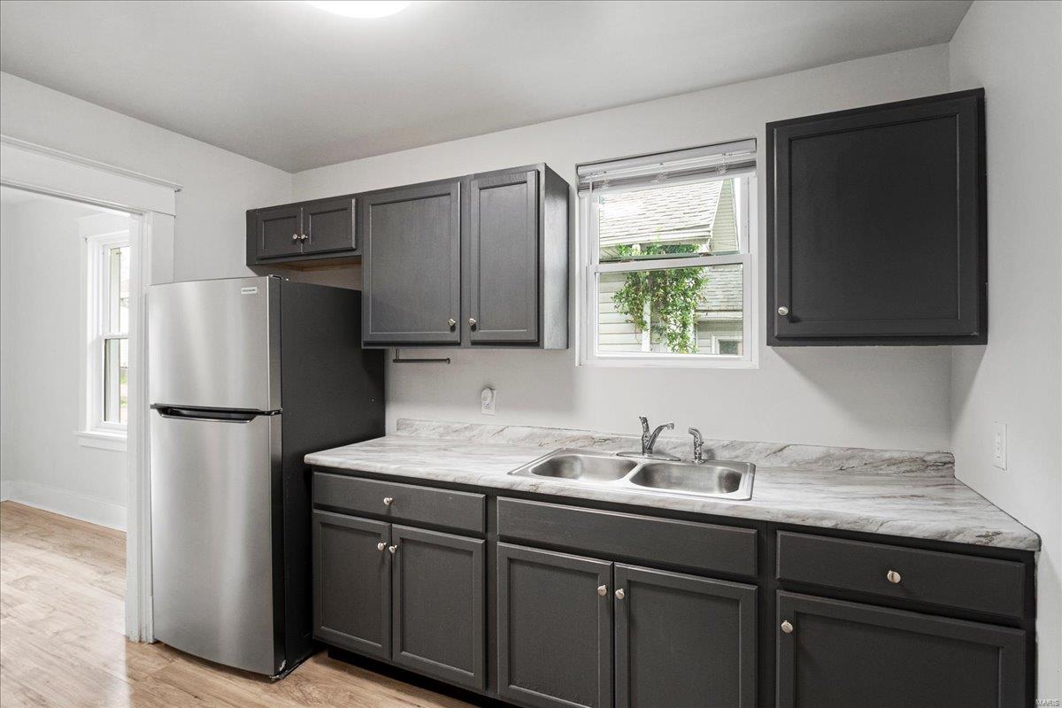 Madison, Illinois 62060, United States, 2 Bedrooms Bedrooms, ,1 BathroomBathrooms,Residential,Pending,102778