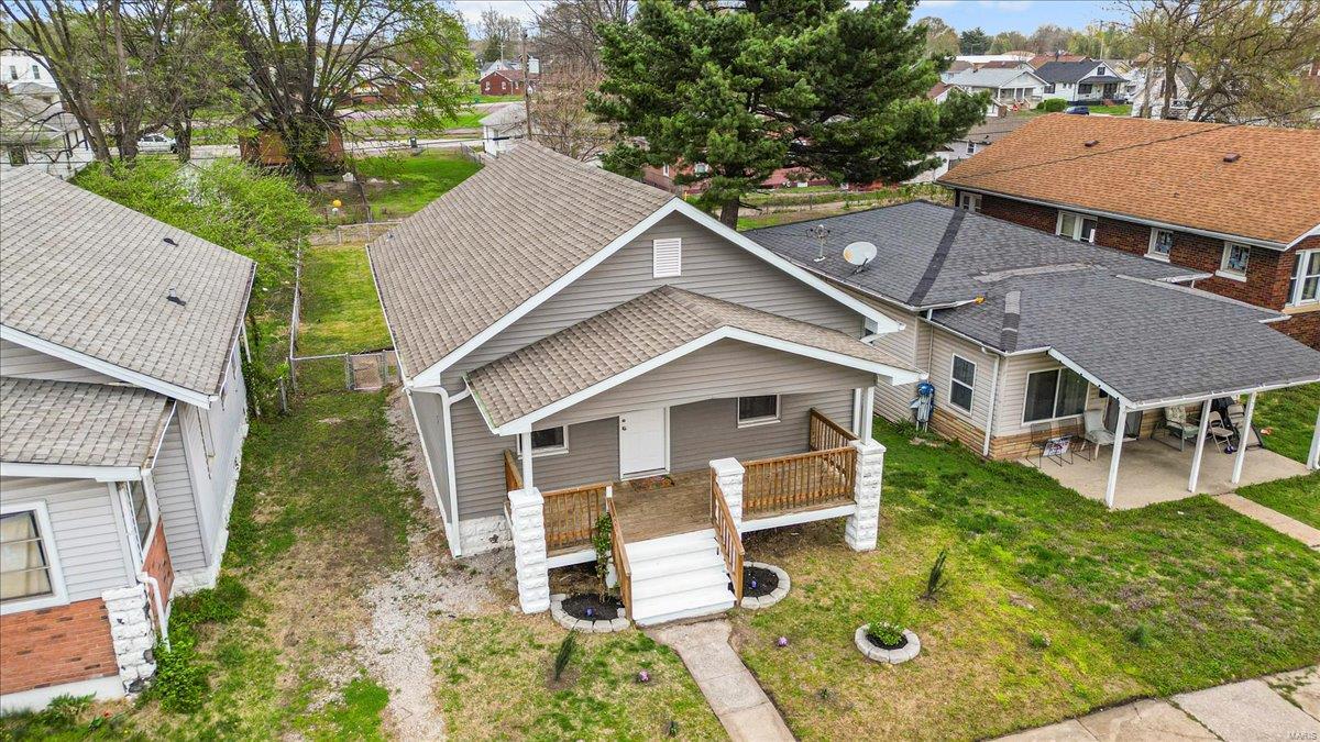 Madison, Illinois 62060, United States, 2 Bedrooms Bedrooms, ,1 BathroomBathrooms,Residential,Pending,102778