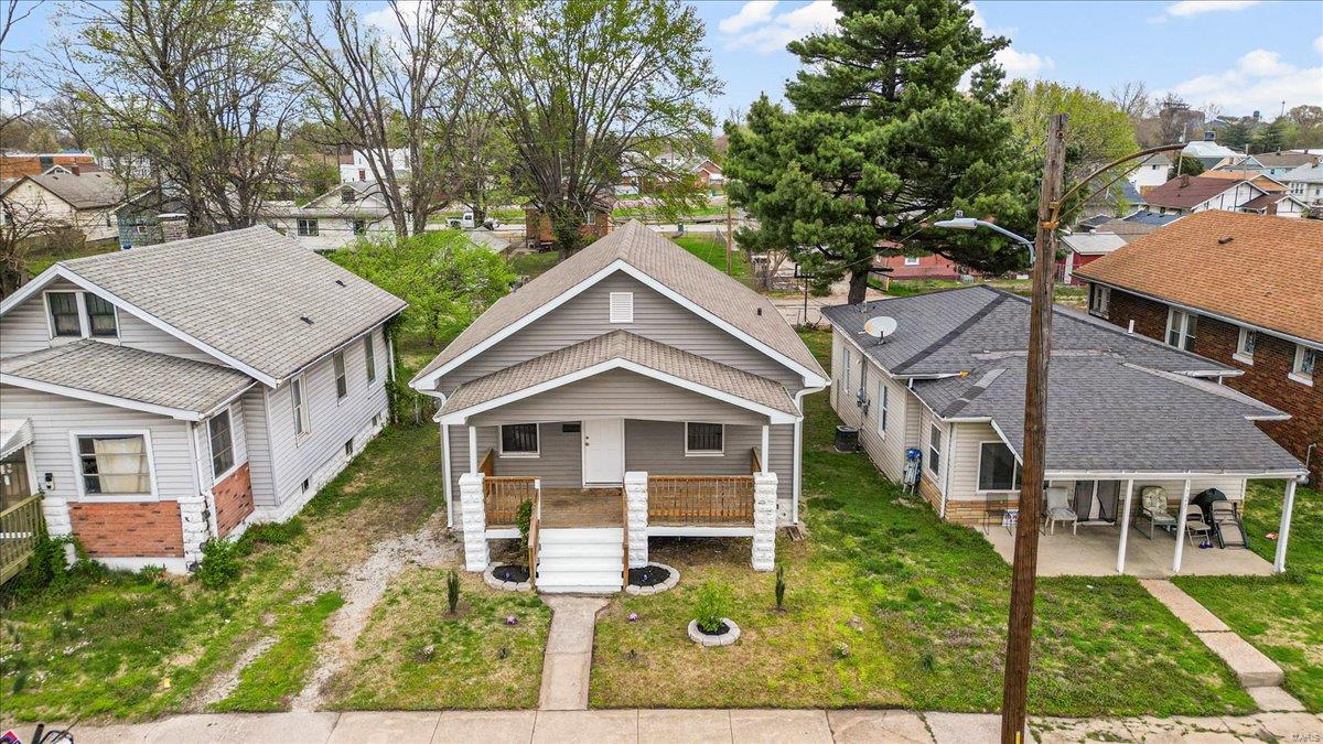 Madison, Illinois 62060, United States, 2 Bedrooms Bedrooms, ,1 BathroomBathrooms,Residential,Pending,102778