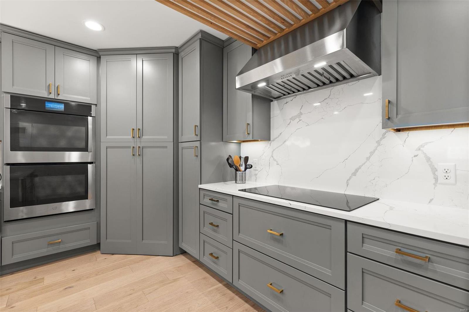 Hi Pointe - Residential