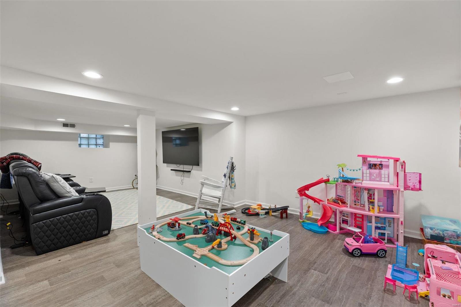 Hi Pointe - Residential