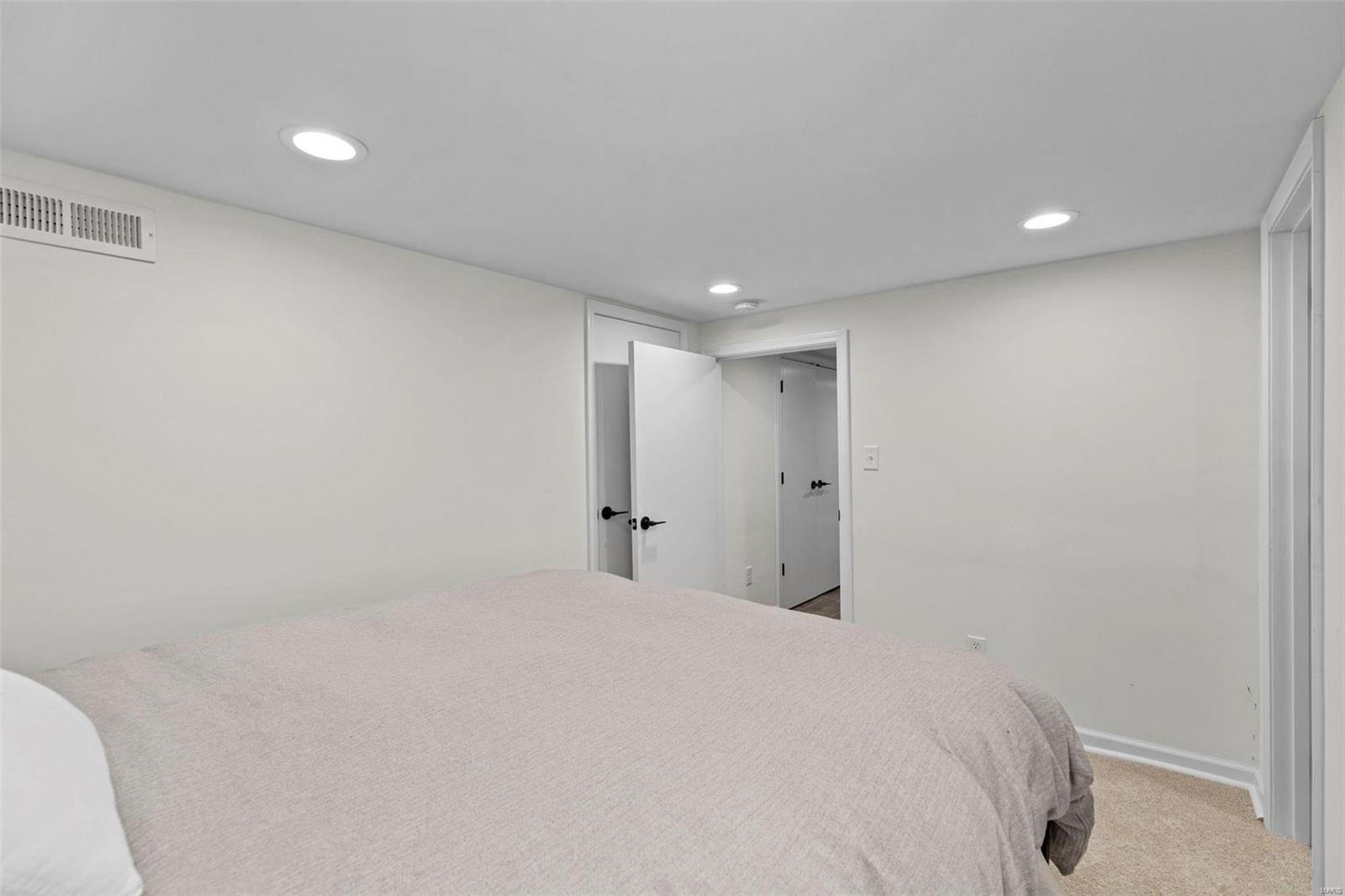 Hi Pointe - Residential