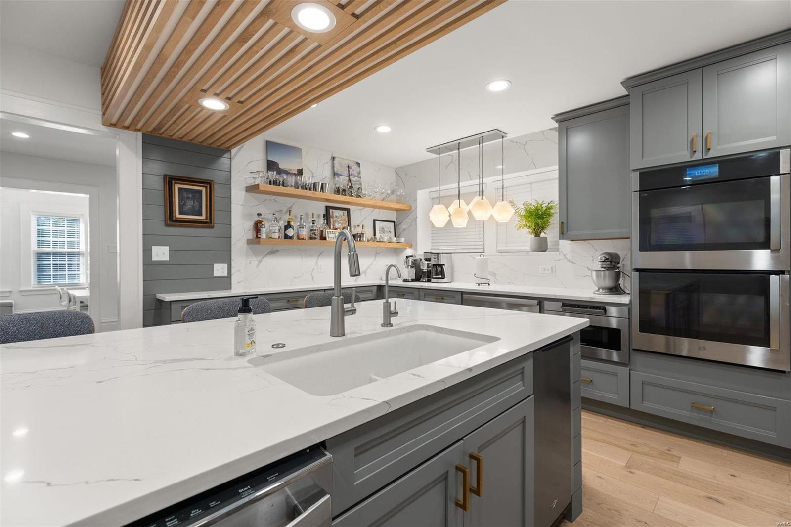 Hi Pointe - Residential