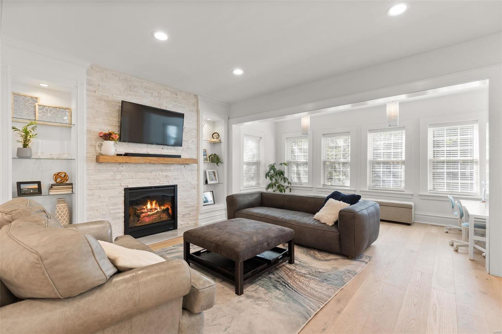 Hi Pointe - Residential