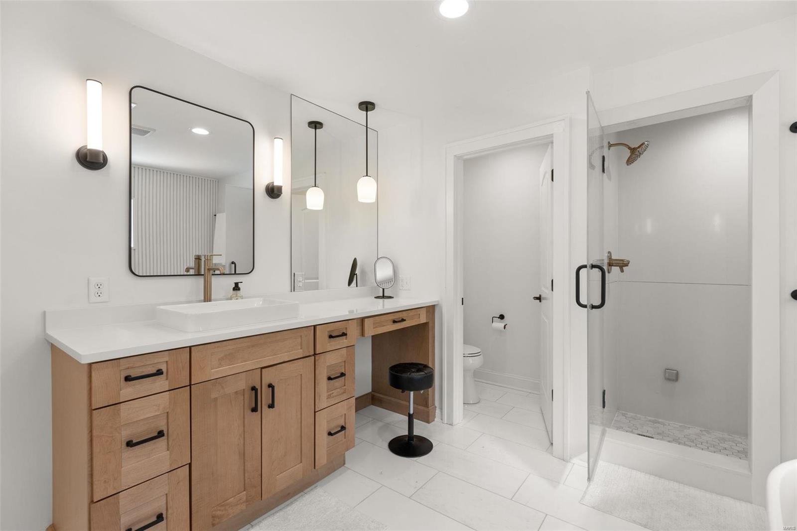 Hi Pointe - Residential